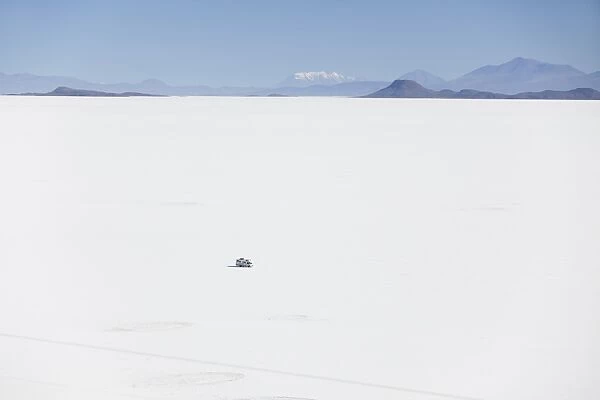 Camper van on Salar de Uyuni (Salt Flats of Uyuni), Potosi Department, Bolivia, South America