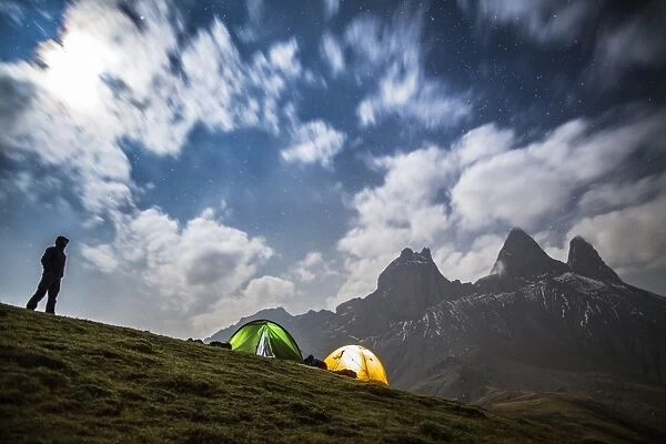 Camping at the foot of the Aiguilles d Arves in the Arvan Valley, Delfinato Group, Rhones-Alpes, France, Europe