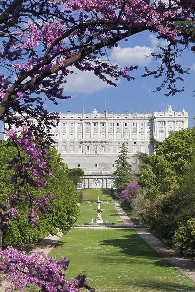 Campo del Moro Park, Royal Palace (Palacio Real), Madrid, Spain, Europe