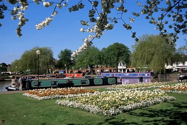 Canal basic from gardens, Stratford-upon-Avon, Warwickshire, England, United Kingdom