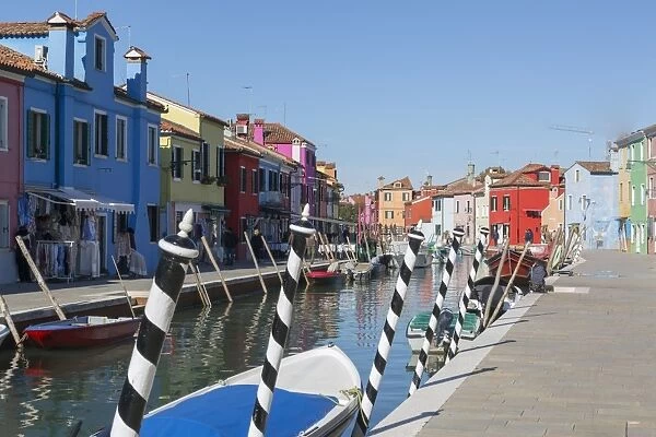 Canal and colourful facades, Burano, Veneto, Italy, Europe