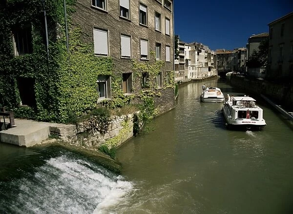 Canal de la Robine, Narbonne, Languedoc, France, Europe