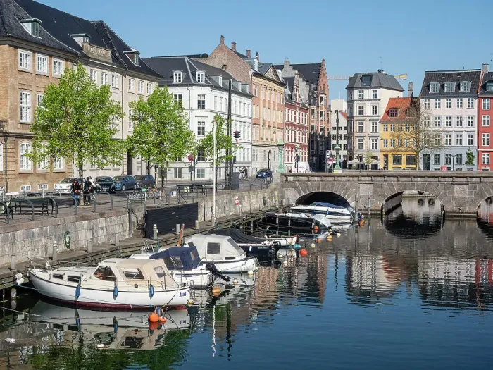 Framed Print : Canal under the Strombroen (Storm Bridge) with colourful houses in the old town, Copenhagen, Denmark, Scandinavia, Europe Framed Print : Canal under the Strombroen (Storm Bridge) with colourful houses in the old town, Copenhagen, Denmark, Scandinavia, Europe