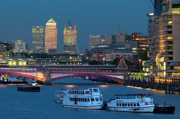 Canary Wharf and River Thames, London, England, United Kingdom, Europe