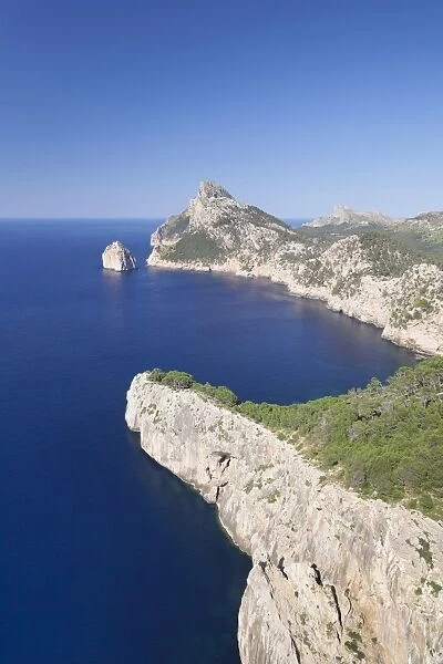 Cap de Formentor (Cape de Formentor), El Colomer Island, Majorca (Mallorca), Balearic Islands (Islas Baleares), Spain, Mediterranean, Europe