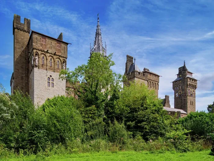 Framed Print : Cardiff Castle seen from Bute Park, Cardiff, Wales, United Kingdom, Europe Framed Print : Cardiff Castle seen from Bute Park, Cardiff, Wales, United Kingdom, Europe