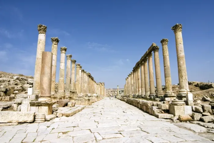 Framed Print : The Cardo, North Colonnaded Street, Jerash (Gerasa), a Roman Decapolis city Framed Print : The Cardo, North Colonnaded Street, Jerash (Gerasa), a Roman Decapolis city