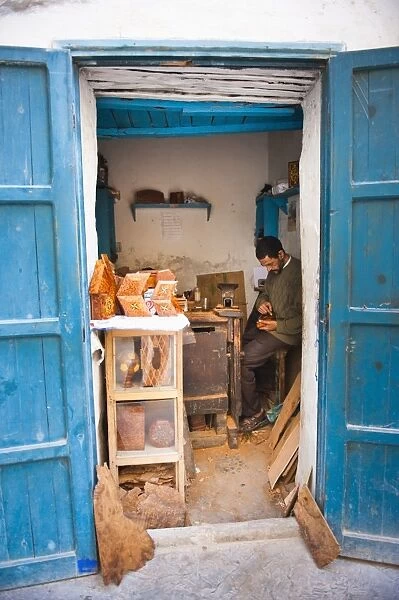 Carpenter in Old Medina, Essaouira, formerly Mogador, UNESCO World Heritage Site, Morocco, North Africa, Africa