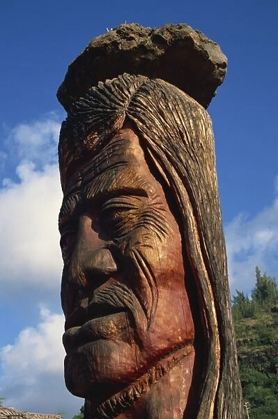 Carving honours living and ancient native Hawaiians, Pohaku Loa, Maui, Hawaiian Islands