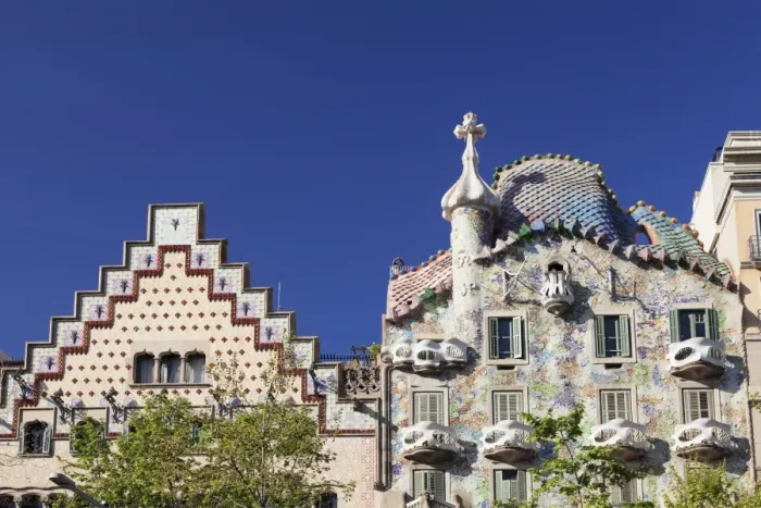 Framed Print : Casa Batllo, architect Antonio Gaudi, UNESCO World Heritage Site, Casa Amatller, Modernisme Framed Print : Casa Batllo, architect Antonio Gaudi, UNESCO World Heritage Site, Casa Amatller, Modernisme