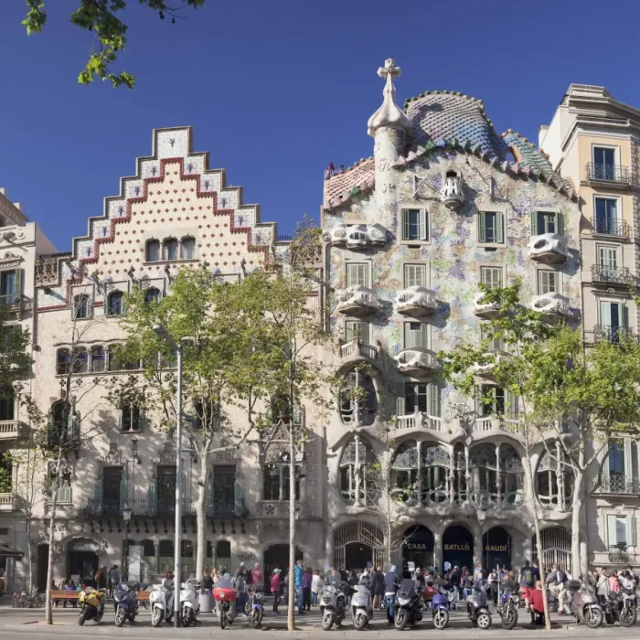Framed Print : Casa Batllo, architect Antonio Gaudi, UNESCO World Heritage Site, Casa Amatller, Modernisme Framed Print : Casa Batllo, architect Antonio Gaudi, UNESCO World Heritage Site, Casa Amatller, Modernisme