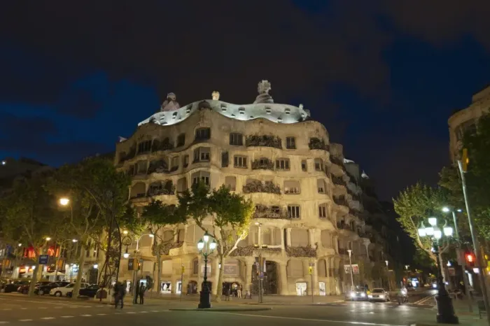 Framed Print : Casa Mila (La Pedrera), by Antoni Gaudi at dusk, Passeig de Gracia, Barcelona Framed Print : Casa Mila (La Pedrera), by Antoni Gaudi at dusk, Passeig de Gracia, Barcelona