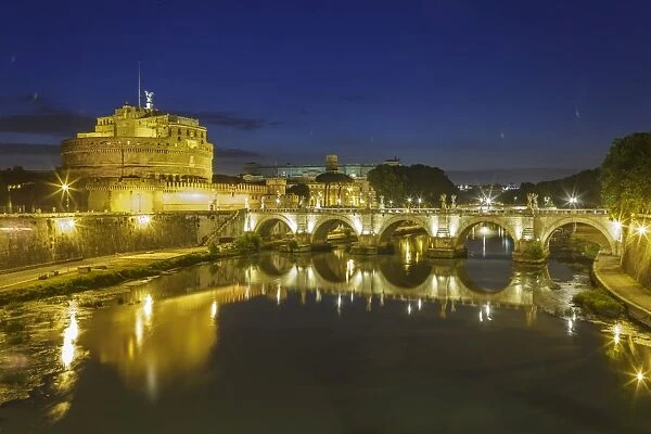 Castel Sant Angelo and Ponte Sant Angelo, UNESCO World Heritage Site, Rome, Lazio
