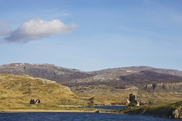 Castle Ardvreck, Loch Assynt, near Lochinver, Sutherland, Highlands, Scotland, United Kingdom, Europe