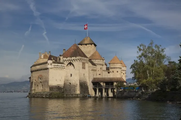 Framed Print : The Castle of Chillon, on Lake Geneva, Montreux, Canton Vaud, Switzerland, Europe Framed Print : The Castle of Chillon, on Lake Geneva, Montreux, Canton Vaud, Switzerland, Europe