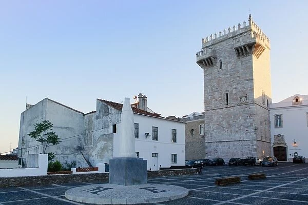 The Castle of Estremoz and in the foreground, Statue of St. Elizabeth (Isabella) of Portugal