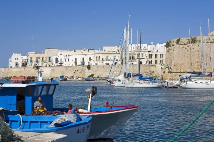 Framed Print : The castle and Old Town, Gallipoli, Lecce province, Puglia, Italy, Europe