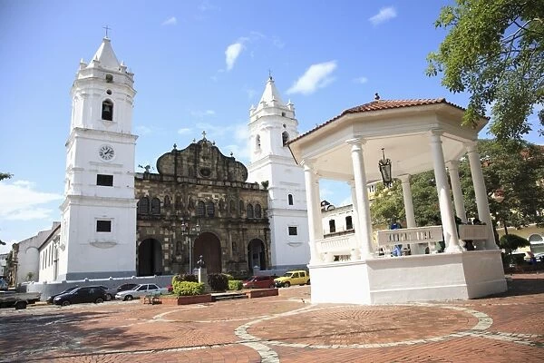 Catedral de Nuestra Senora de la Asuncion, Casco Antiguo, (Casco Viejo)
