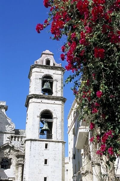 Catedral de San Cristobal, Old Havana, Havana, Cuba, West Indies, Central America