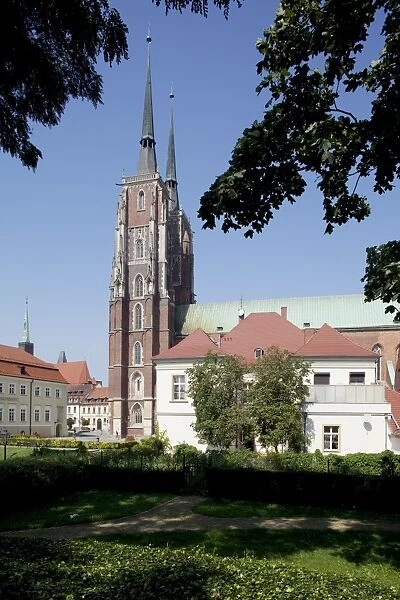 Cathedral and Gardens, Old Town, Wroclaw, Silesia, Poland, Europe