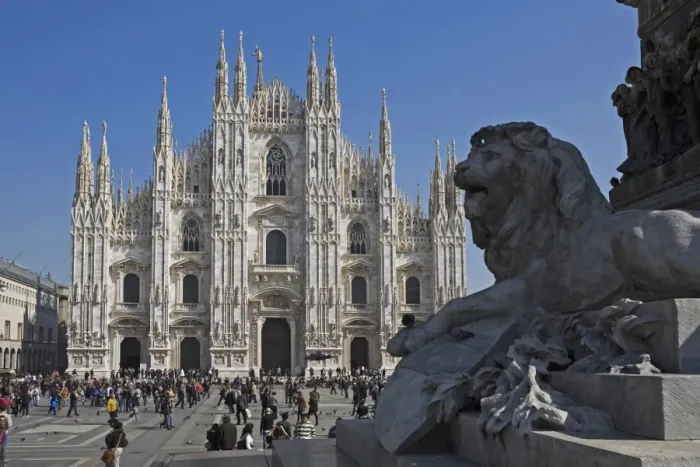 Framed Print : The Cathedral (Il Duomo), Milan, Lombardy, Italy, Europe Framed Print : The Cathedral (Il Duomo), Milan, Lombardy, Italy, Europe