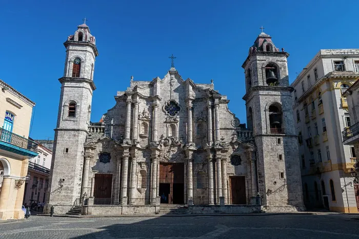 Framed Print : Cathedral in the old town of Havana, UNESCO World Heritage Site, Havana, Cuba, West Indies, Central America Framed Print : Cathedral in the old town of Havana, UNESCO World Heritage Site, Havana, Cuba, West Indies, Central America