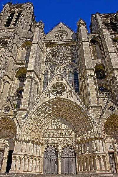 Cathedral Saint Etienne, dating from the 12th to 14th centuries, in Gothic style, central entrance, UNESCO World Heritage Site, Bourges, Cher, Centre, France, Europe