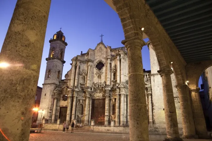 Framed Print : Cathedral de San Cristobal, dating from 1748, in the Plaza de la Catedral Framed Print : Cathedral de San Cristobal, dating from 1748, in the Plaza de la Catedral