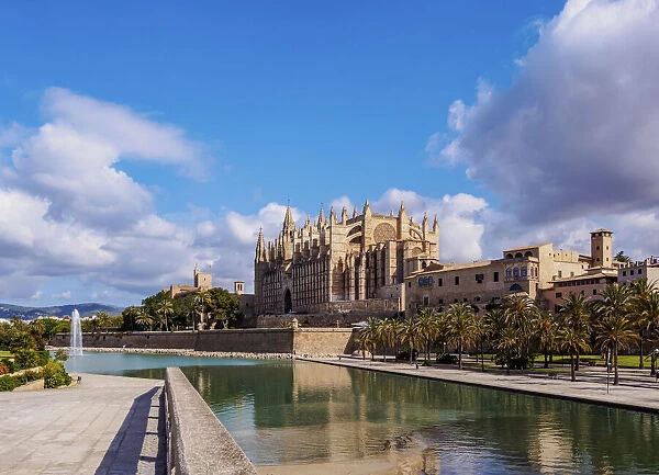 The Cathedral of Santa Maria of Palm or La Seu, Palma de Mallorca, Mallorca (Majorca)