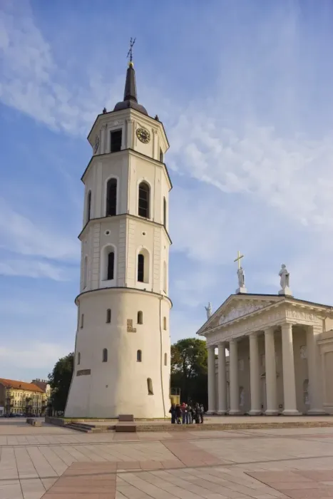 Framed Print : Cathedral Square (Katedros aikste), Cathedral and 57m tall Belfry, Vilnius