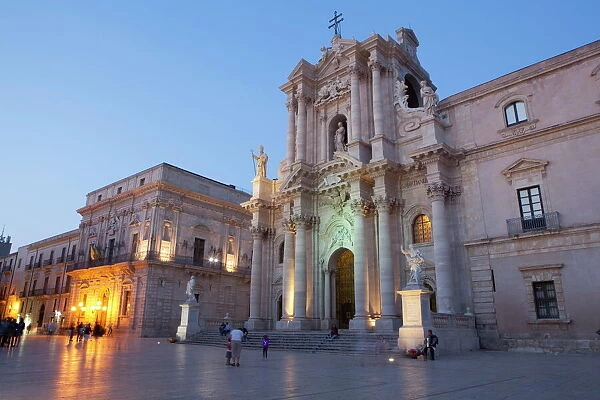Cathedral Square, Siracusa, Ortigia, Sicily, Italy, Europe