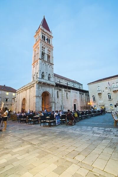 Cathedral of St. Lawrence at night, Trogir, UNESCO World Heritage Site, Dalmatian Coast, Croatia, Europe