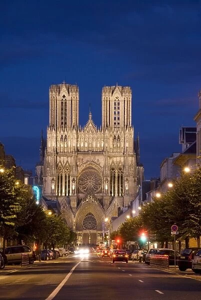 Cathedral, UNESCO World Heritage Site, at night, Reims, Haute Marne, France, Europe
