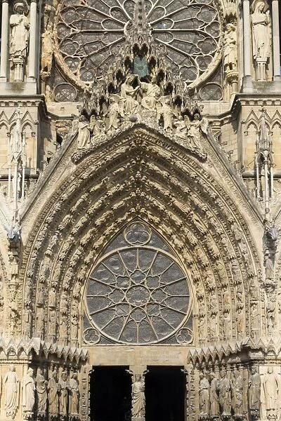 Cathedral west door, Rheims, UNESCO World Heritage Site, Marne, France, Europe