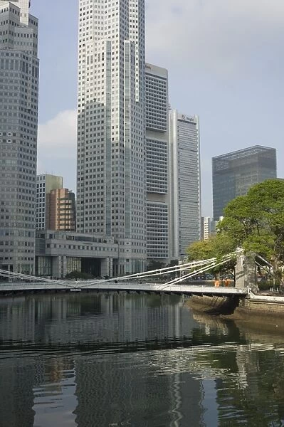 Cavenagh Bridge and the Singapore River looking towards