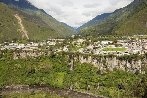 Central highlands, town of Banos, built on a lava terrace, Ecuador, South America