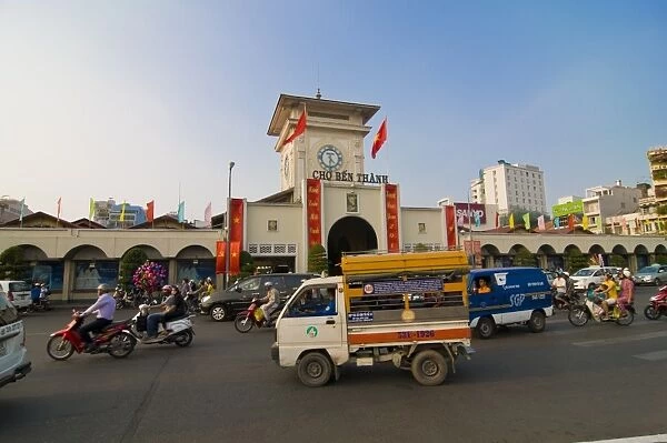 The central market of Ho Chi Minh City (Saigon), Vietnam, Indochina, Southeast Asia, Asia