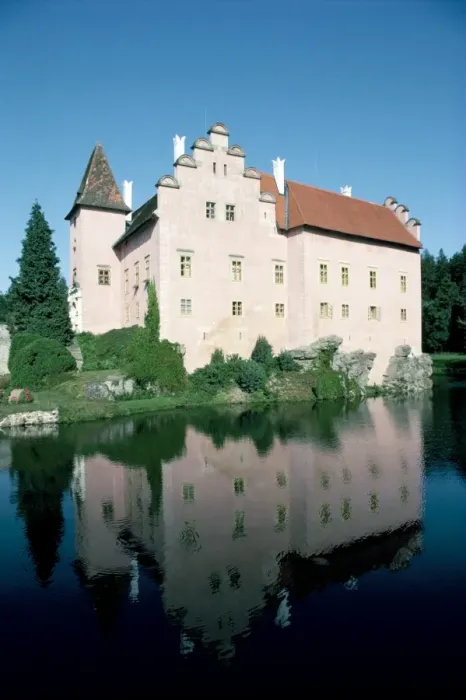 Framed Print : Cervena Lhota chateau, near Jindrichuv Hradec, Bohemia, Czech Republic, Europe Framed Print : Cervena Lhota chateau, near Jindrichuv Hradec, Bohemia, Czech Republic, Europe