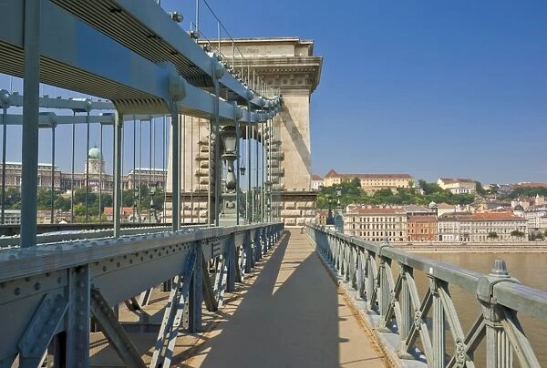 The Chain Bridge (Szechenyi Lanchid), over the River Danube, links Buda and Pest