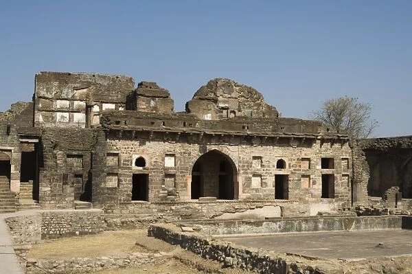 Champa Baoli in the Royal Enclave
