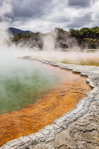 The Champagne pool, Wai-o-tapu Thermal Wonderland, geothermal area, Waiotapu, Rotorua