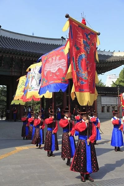 Changing of the Guards, Deoksugung Palace (Palace of Virtuous Longevity)