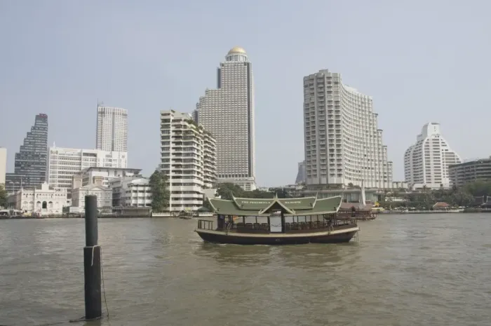 Framed Print : The Chao Phraya River, Bangkok, Thailand, Southeast Asia, Asia Framed Print : The Chao Phraya River, Bangkok, Thailand, Southeast Asia, Asia