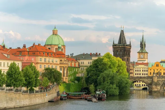 Framed Print : Charles Bridge and Church of Saint Francis of Assisi with Old Town Bridge Tower against sky, UNESCO World Heritage Site, Prague, Bohemia, Czech Republic (Czechia), Europe Framed Print : Charles Bridge and Church of Saint Francis of Assisi with Old Town Bridge Tower against sky, UNESCO World Heritage Site, Prague, Bohemia, Czech Republic (Czechia), Europe