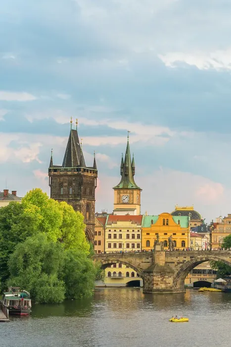Framed Print : Charles Bridge and Old Town Bridge Tower against sky, UNESCO World Heritage Site, Prague, Bohemia, Czech Republic (Czechia), Europe Framed Print : Charles Bridge and Old Town Bridge Tower against sky, UNESCO World Heritage Site, Prague, Bohemia, Czech Republic (Czechia), Europe