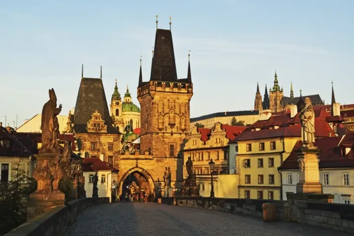 Framed Print : Charles Bridge, Prague, Czech Republic, Europe Framed Print : Charles Bridge, Prague, Czech Republic, Europe