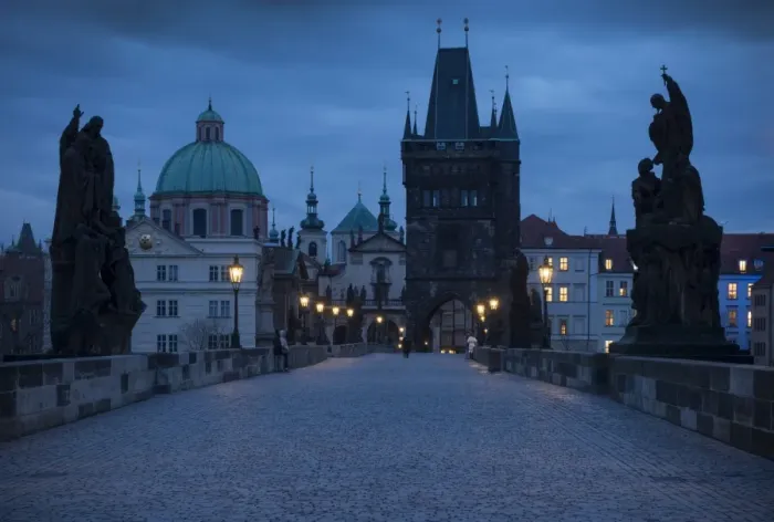 Framed Print : Charles Bridge, Prague, UNESCO World Heritage Site, Czech Republic, Europe Framed Print : Charles Bridge, Prague, UNESCO World Heritage Site, Czech Republic, Europe