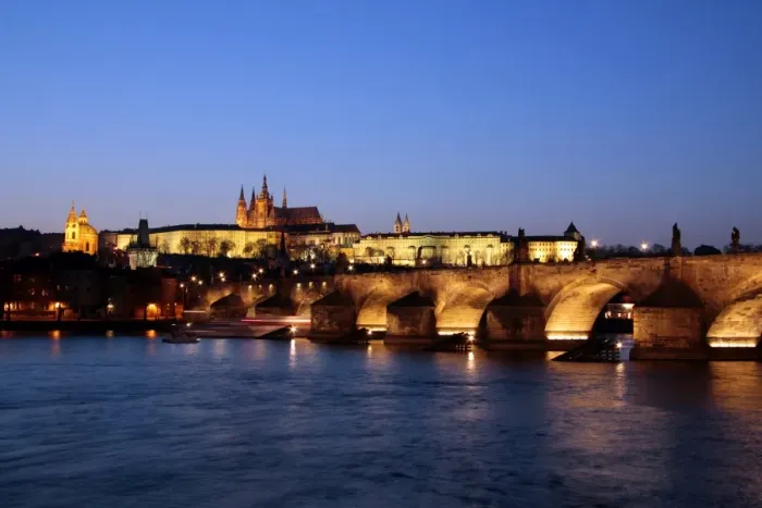 Framed Print : Charles Bridge over the River Vltava, Charles Bridge, UNESCO World Heritage Site Framed Print : Charles Bridge over the River Vltava, Charles Bridge, UNESCO World Heritage Site