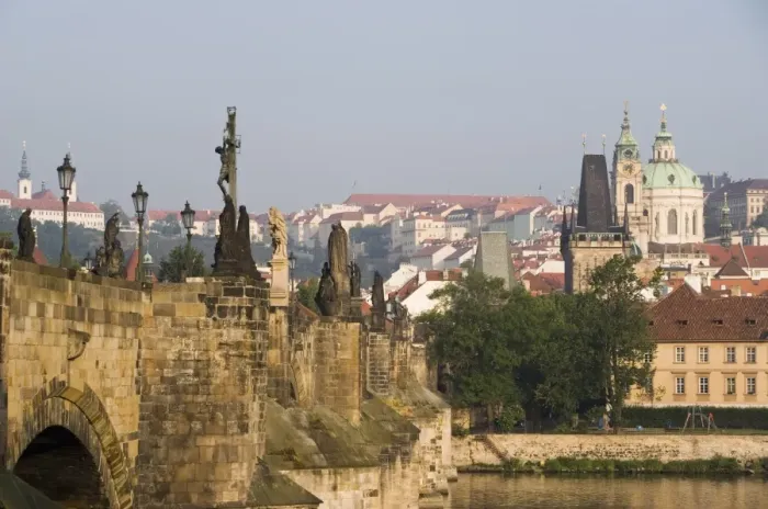 Framed Print : Charles Bridge over the River Vltava, Old Town, UNESCO World Heritage Site Framed Print : Charles Bridge over the River Vltava, Old Town, UNESCO World Heritage Site