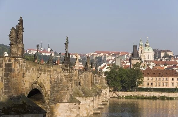 Charles Bridge over the River Vltava, UNESCO World Heritage Site, Prague